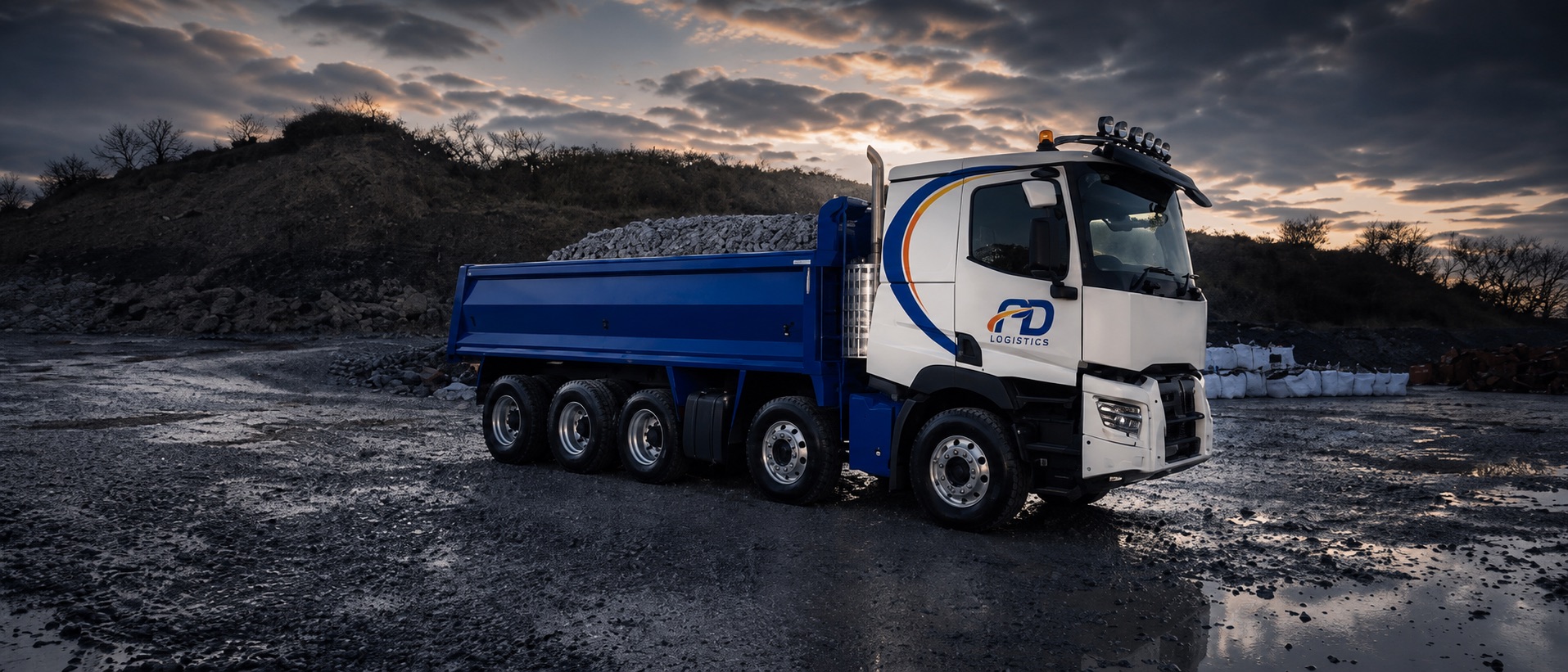 PD Logistics rigged tipper truck