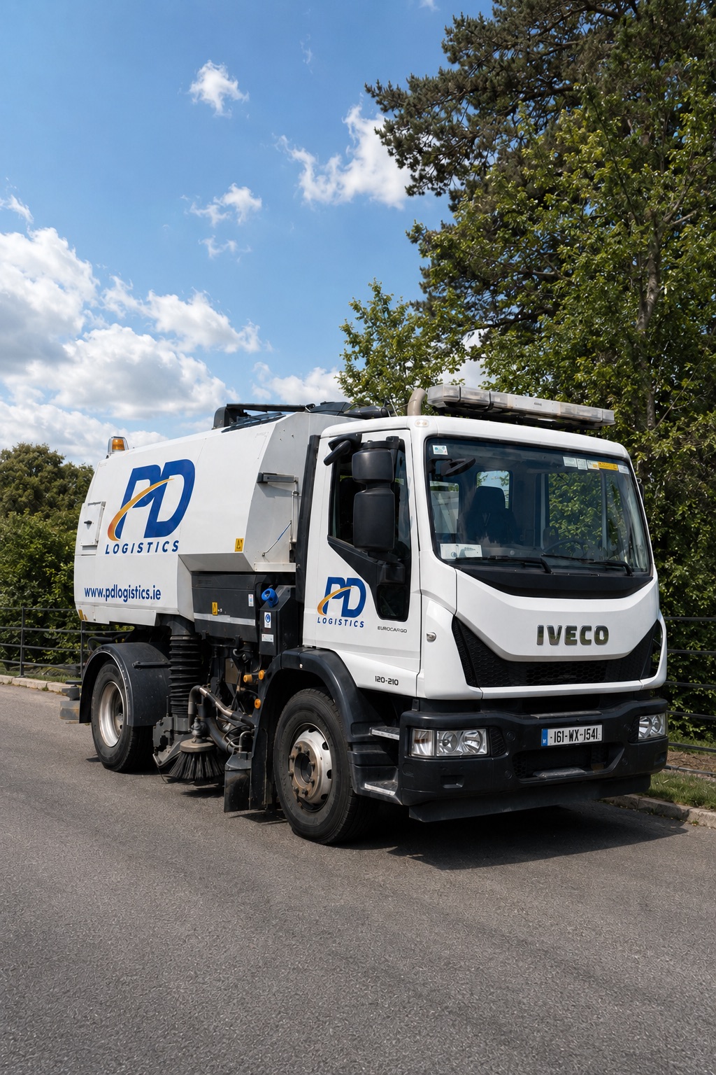 PD Logistics road sweeper